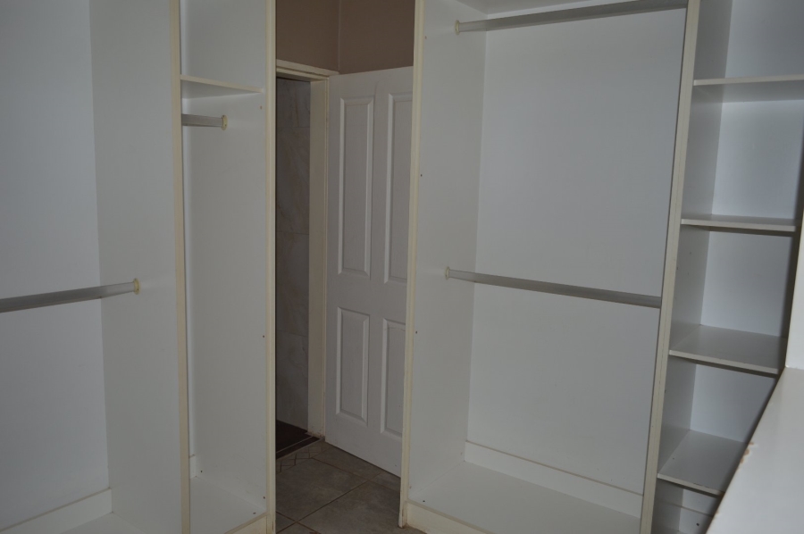 3 Bedroom Property for Sale in Flamwood North West